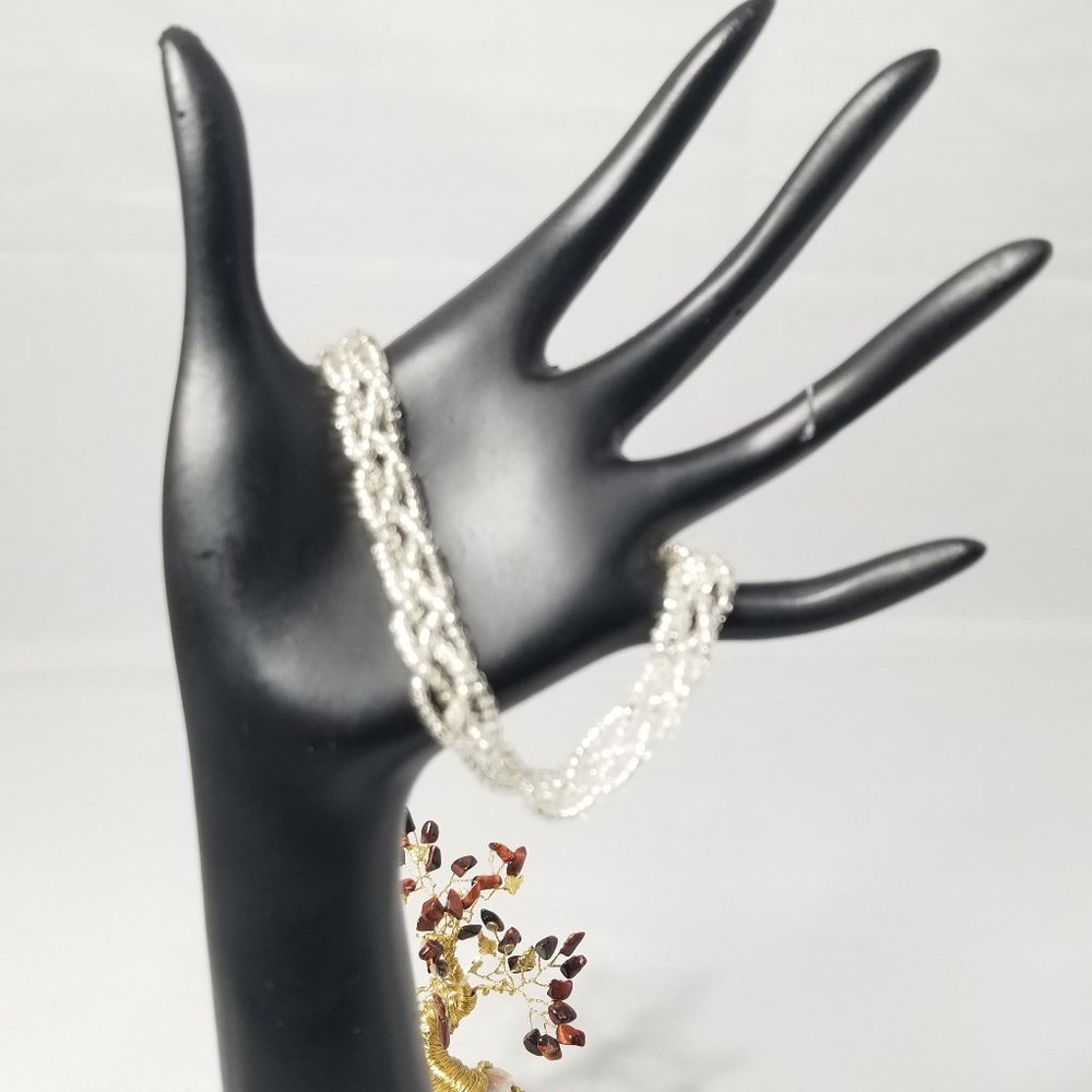 MINIMALIST CLEAR BEADED BRAIDED BRACELET